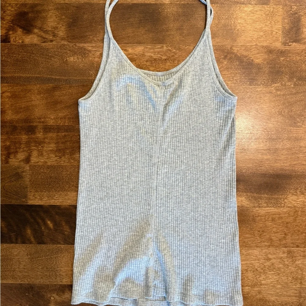 GAP Gray Ribbed Tank Top - Picture 3 of 3